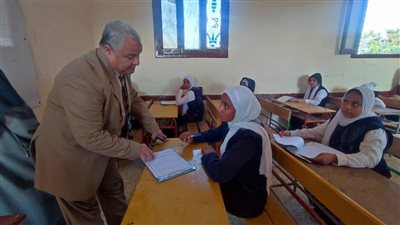 محافظ الأقصر يعتمد نتيجة الشهادة الإعدادية2025 الترم الأول بنسبة نجاح 76%