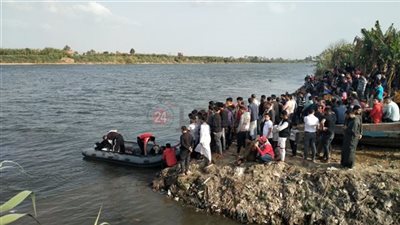 طالب إعدادي يتخلص من حياته قفزا من أعلى كوبري النعناعية بالمنوفية بعد رسوبه| بث مباشر 