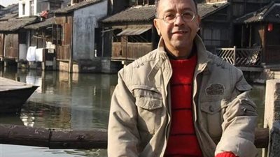 وفاة أحمد أبو زيد أبرز مذيعي الإذاعة المصرية