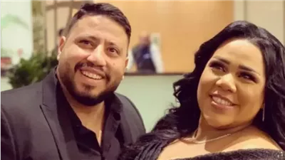 مصدر مقرب ينفي شائعة طلاق شيماء سيف من زوجها: علاقتهما كويسة