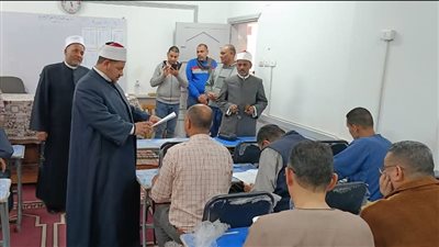 استمرار اختبارات نهاية المستوى برواق العلوم الشرعية والعربية بأسوان