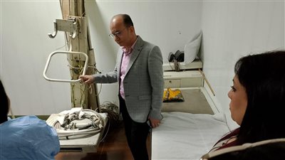 رئيس صحة القاهرة يرصد جهاز أشعة معطل وانخفاض نسب العلاج التحفظي بوحدات صحية في الأميرية والشرابية