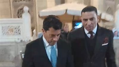 وزير الشباب والرياضة يقدم واجب العزاء لأسرة الدكتور سامي عبد العزيز بمسجد الرحمن الرحيم| بث مباشر