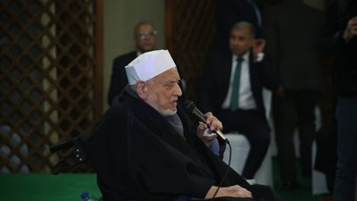 أحمد عمر هاشم: اتفق جمهور العلماء على أَن الإسراء حَدَث بالروح والجسد