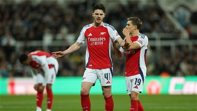 أرسنال يسقط أمام نيوكاسل بثنائية ويودع كأس الكاراباو من نصف النهائي