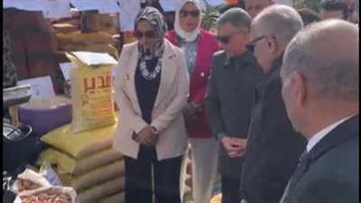 محافظ الإسماعيلية يفتتح سوق اليوم الواحد بتخفيضات 50% | بث مباشر 