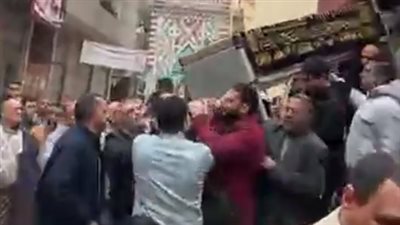 المئات يشاركون في تشييع جنازة الفنان صالح العويل بالشرقية | بث مباشر 