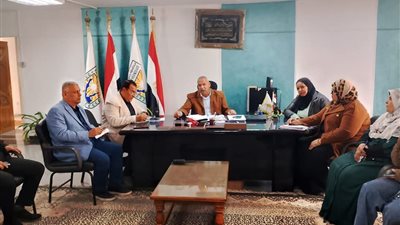 رئيس مدينة طور سيناء يناقش الاستعدادات لشهر رمضان وتجهيز الوجبات للصائمين 