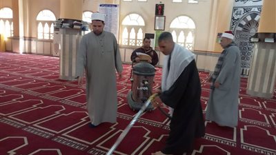 استعداد لشهر رمضان.. انطلاق حملة نظافة موسعة بمساجد أوقاف الفيوم