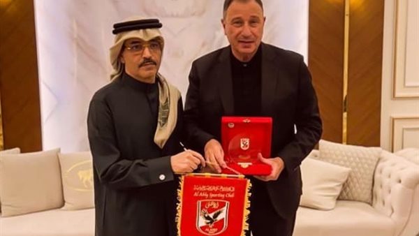 الخطيب مع رئيس الوكرة