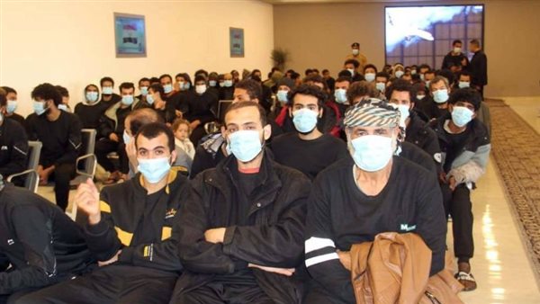  المهاجرون غير الشرعيين