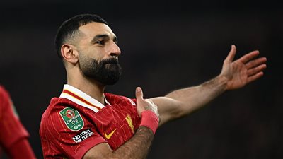 تقارير: محمد صلاح يسعى للفوز بألقاب كبرى هذا الموسم لأنه الأخير له مع ليفربول