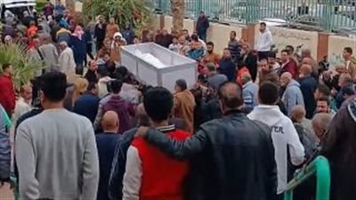 المئات يشيعون جنازة بطل المقاومة الشعبية عبد المنعم قناوي بمسقط رأسه في السويس| بث مباشر 