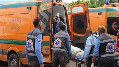 مصرع شخص وإصابة 3 آخرين إثر تصادم سيارتين في المنيا| بث مباشر