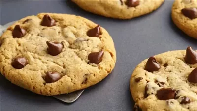 طريقة عمل الكوكيز الأصلي خطوة بخطوة.. أسهل وصفتين بمكونات بسيطة