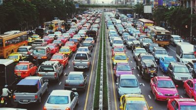 مع انطلاق الفصل الدراسي الثاني.. نصائح لتجنب التكدس المروري في الشوارع