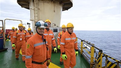 مدبولي يتابع جهود زيادة معدلات الإنتاج من البترول والغاز بالمواقع المختلفة