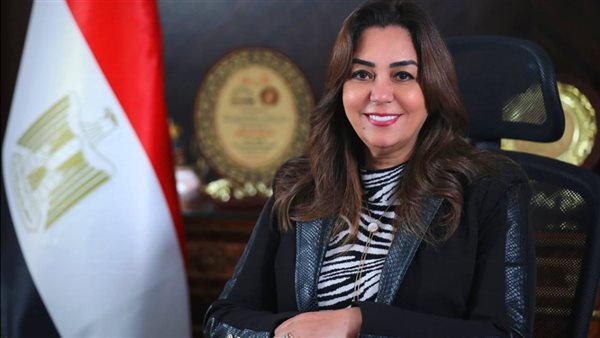 الدكتورة منال عوض،