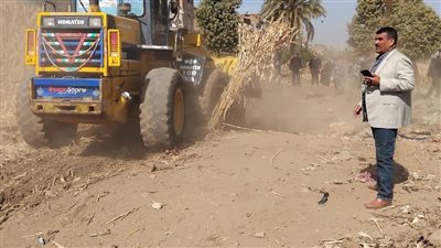 إزالة 14 حالة تعدي علي أراضي أملاك الدولة بقرية الطليحات بسوهاج