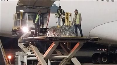 وزير الطيران يوجه بتقديم كافة التسهيلات لاستقبال جثمان الأمير الراحل كريم أغاخان