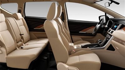 نصائح للحفاظ على نظافة مقصورة السيارة.. تعرف عليها