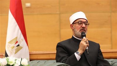 المفتي: الاطمئنان إلى صحَّة الأفكار لا يتحقَّق إلا بالبحث الصادق والتجربة الواقعية والرجوع إلى العلماء الثقات