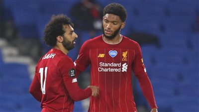 بعد خروجه في الدقائق الأولى.. آخر تطورات إصابة نجم نادي ليفربول 