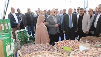اللحم البقري بـ 270 جنيهًا.. محافظ بني سويف يفتتح معرض أهلا رمضان| بث مباشر