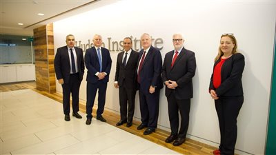 وزير الخارجية يلتقي بقيادات وكبار الباحثين بمعهد هادسون في واشنطن