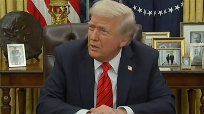 البيت الأبيض ينفي دراسة تعليق الرسوم الجمركية الجديدة لمدة 90 يومًا 