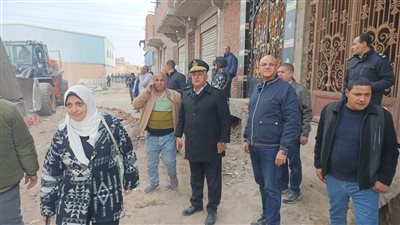 محافظ القليوبية يشهد حملة إزالة مكبرة بقرية سرياقوس بالخانكة لإزالة التعديات على الأرض الزراعية