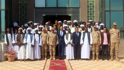 المنطقة الجنوبية العسكرية تنظم لقاء مع عدد من الشيوخ والعواقل بمدينتي حلايب وشلاتين 