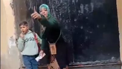 هاخد ولادي وأخرج.. ولية أمر تعتدي على معلمة داخل مدرسة بالبساتين| بث مباشر 