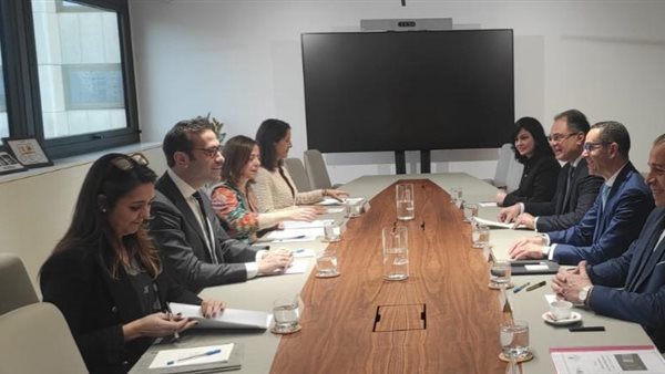 وزير الاستثمار والتجارة