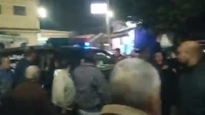 تشييع جثماني عاملي محارة سقطا من أعلى سقالة خلال عملهما بالبحيرة