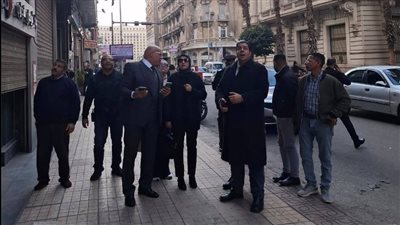 نائب محافظ القاهرة يتفقد أعمال تطوير عقارات وسط البلد | صور