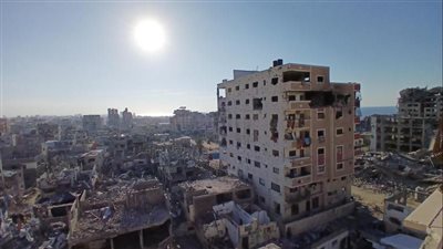 مصر تتصدر عناوين الصحف الإسرائيلية بعد خطتها لإعادة تعمير غزة دون تهجير | بث مباشر