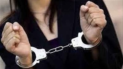 سرقوا العزال.. تفاصيل القبض على ربة منزل بتهمة قتل زوجها بالاشتراك مع طليقها وآخر بالمنوفية | بث مباشر