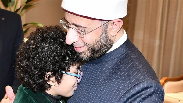  وزير الأوقاف يكرم