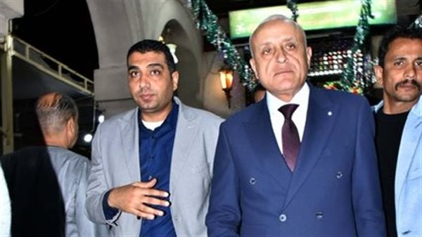 محافظ الأقصر بالليلة