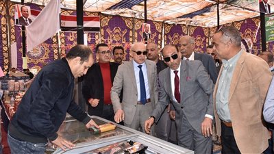 محافظ الأقصر يفتتح معرض أهلًا رمضان.. ويوجه بمتابعة الأسعار يوميًا