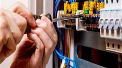 اليوم.. فصل التيار الكهربائي عن 4 مناطق في قنا