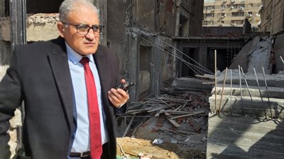 رئيس حي شرق مدينة نصر: إزالة أعمال مخالفة بالردود الجانبي بشارع عباس العقاد| صور