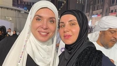 دينا تؤدي مناسك العمرة.. والجمهور: ربنا يصلح حالك ويثبتك