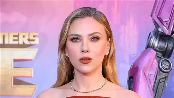 سكارليت جوهانسون