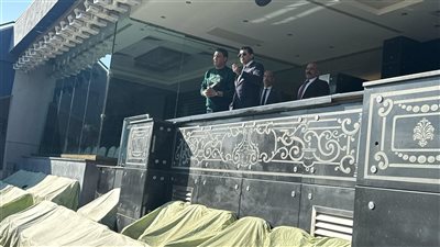 وزير الرياضة يطمئن على أعمال الصيانة في ستاد القاهرة الدولي