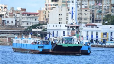 إعادة حركة الركاب.. انتشال جثة شخص ألقى بنفسه في معدية بور فؤاد | تفاصيل 