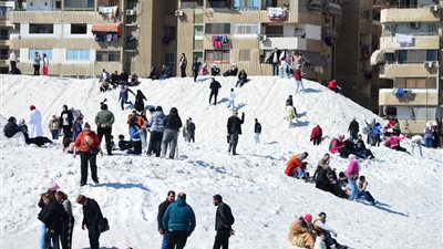 جبال الملح والمعدية.. بورفؤاد وجهة سياحية متجددة تجذب رحلات اليوم الواحد| صور 