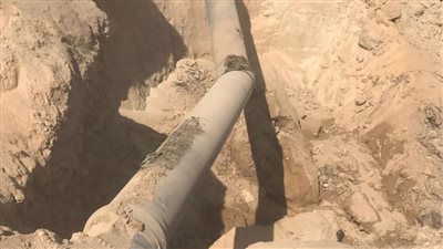 استمرار إصلاح خط طرد محطة رفع دنديل الرئيسية في بني سويف 