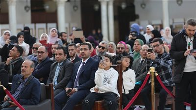 رئيس جامعة الأزهر: الخط العربي فن يتجلى في كتاب الله.. ويجمع بين الجمال والدقة 